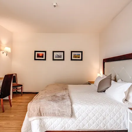 Szálloda Demidoff Country 4*